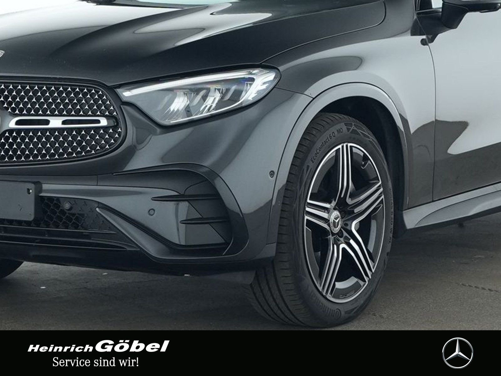 Fahrzeugabbildung Mercedes-Benz GLC 300 d 4M AMG+PANO+HUD+AHK+NIGHT+FAHRASSIST+