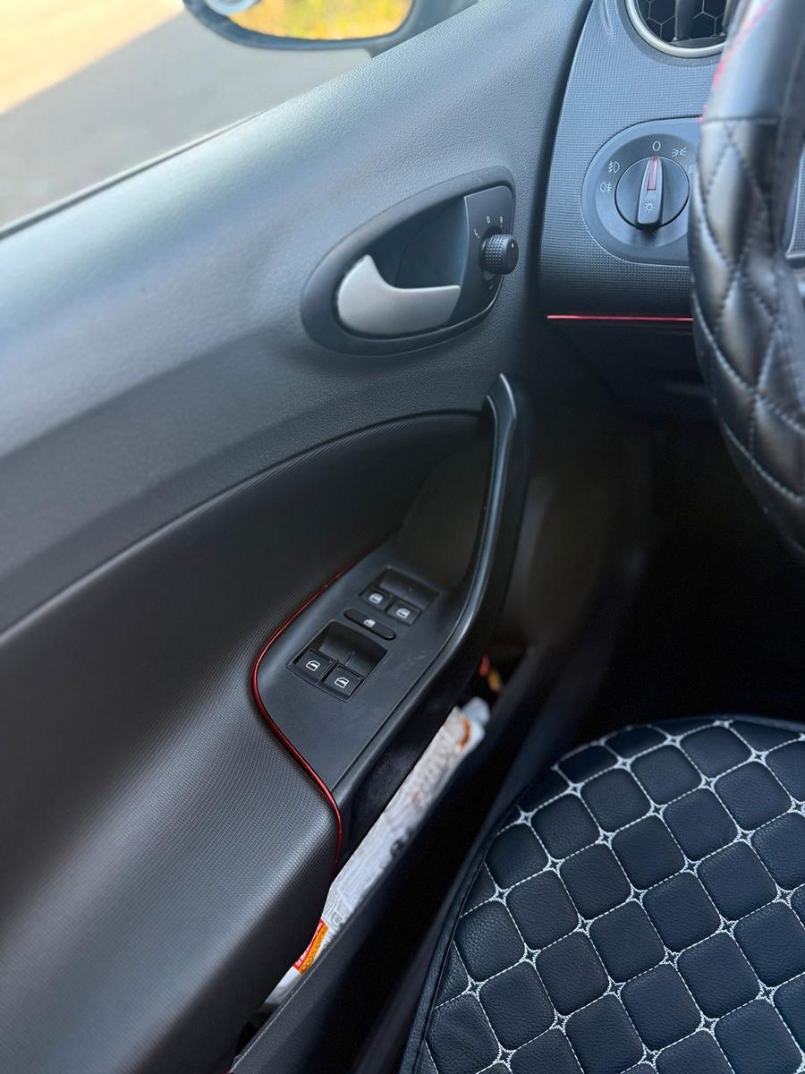 Seat Ibiza 2011 — photo 6