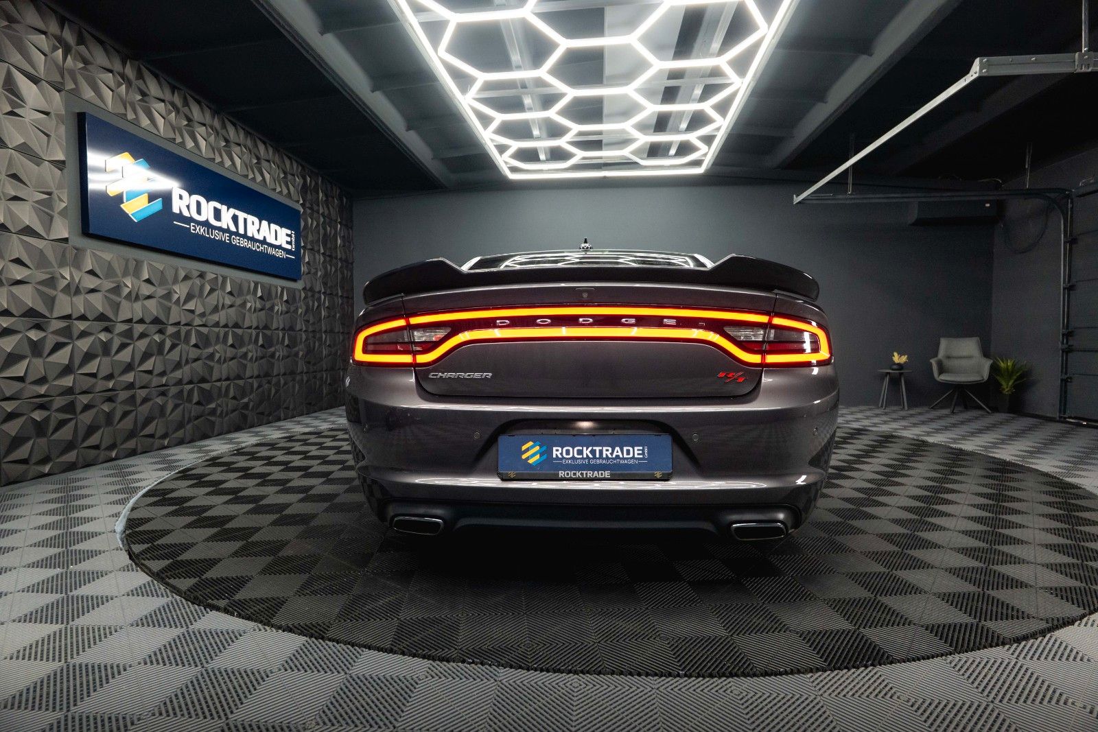 Fahrzeugabbildung Dodge Charger 5.7 V8 HEMI R/T+ Full Options *ACC*LED*