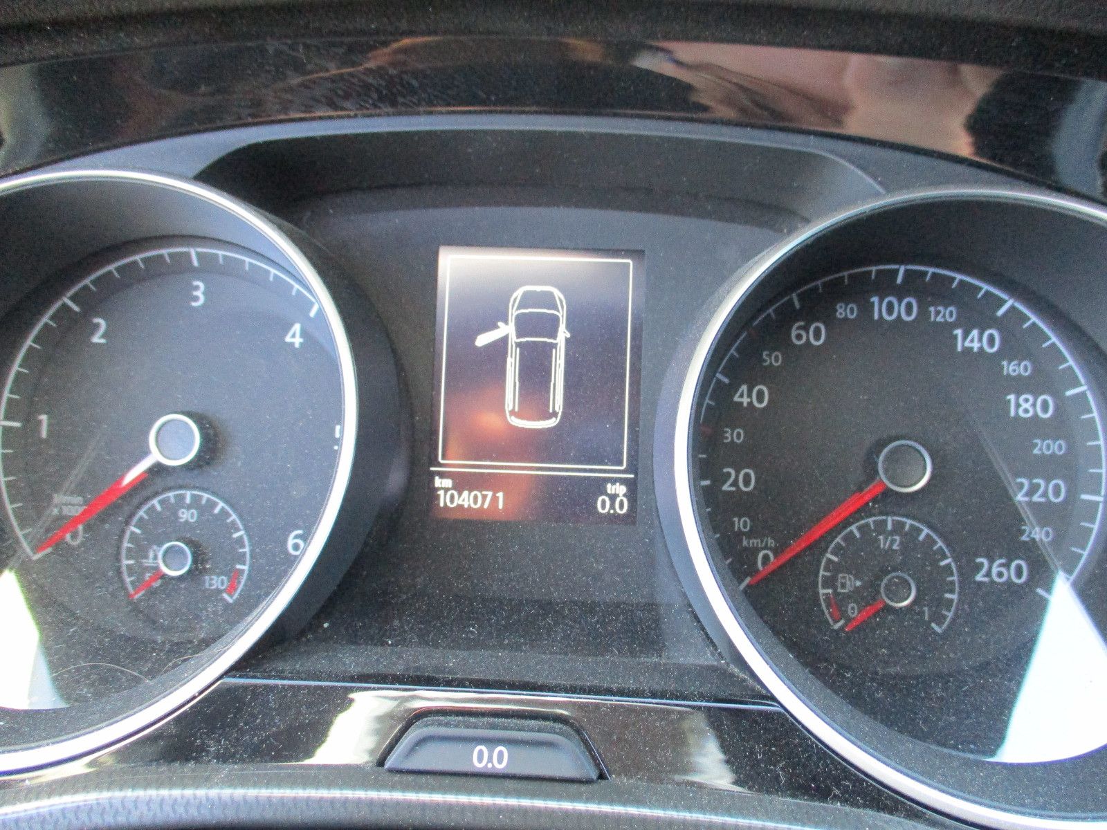 Fahrzeugabbildung Volkswagen Touran  1.6 TDI BMT  Automatik Join  AHK
