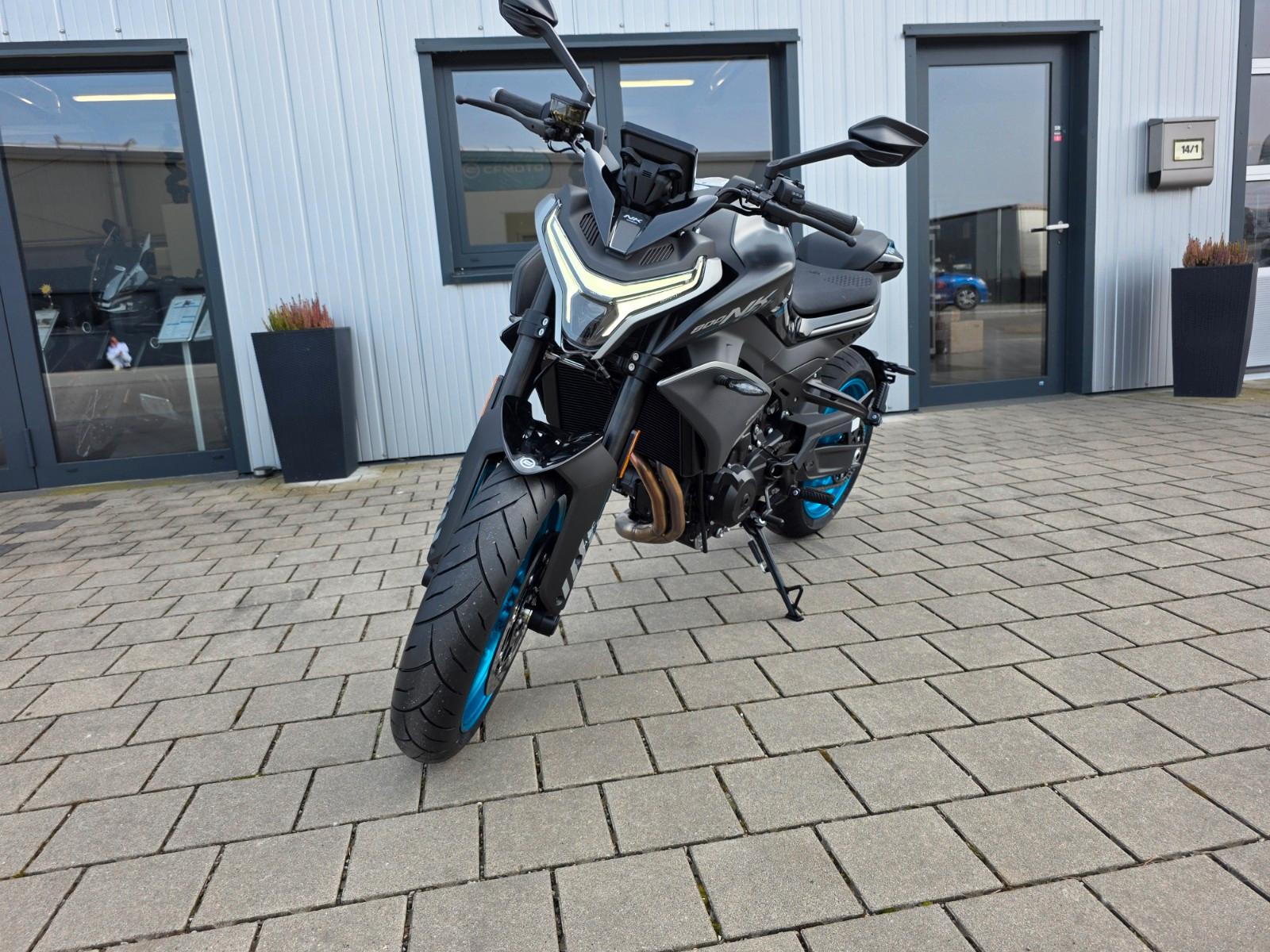 CFMOTO 800NK Advanced