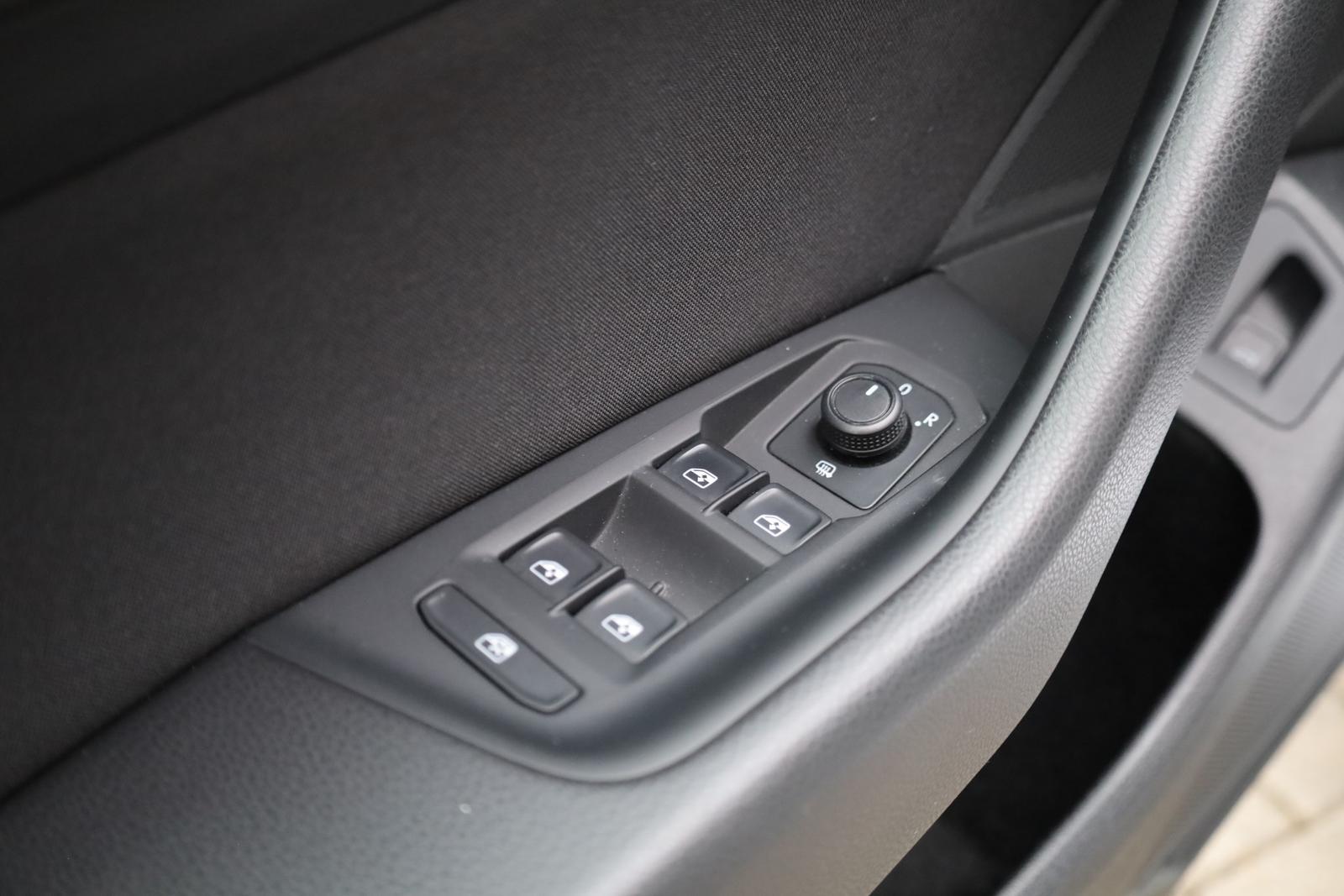 Volkswagen Passat 1.5 TSI Comfortline LED ACC Navi, миниатюра 30