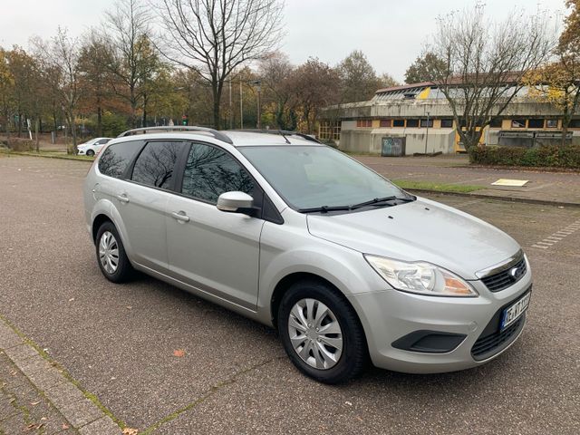 Ford Focus Kombi 1.6 mit TÜV