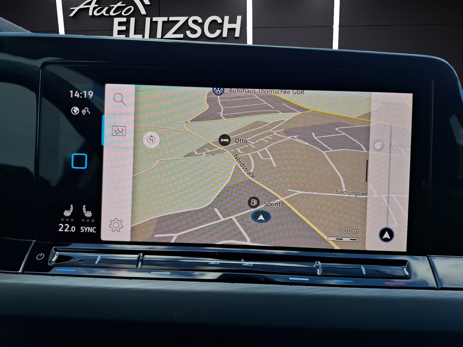 Fahrzeugabbildung Volkswagen Golf VIII TSI Style LEDplus Navi AID HUD ACC RFK