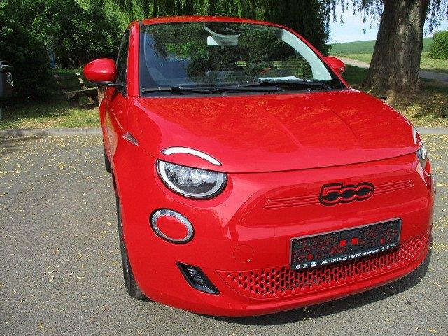 Fiat 500 e  Lim. Red