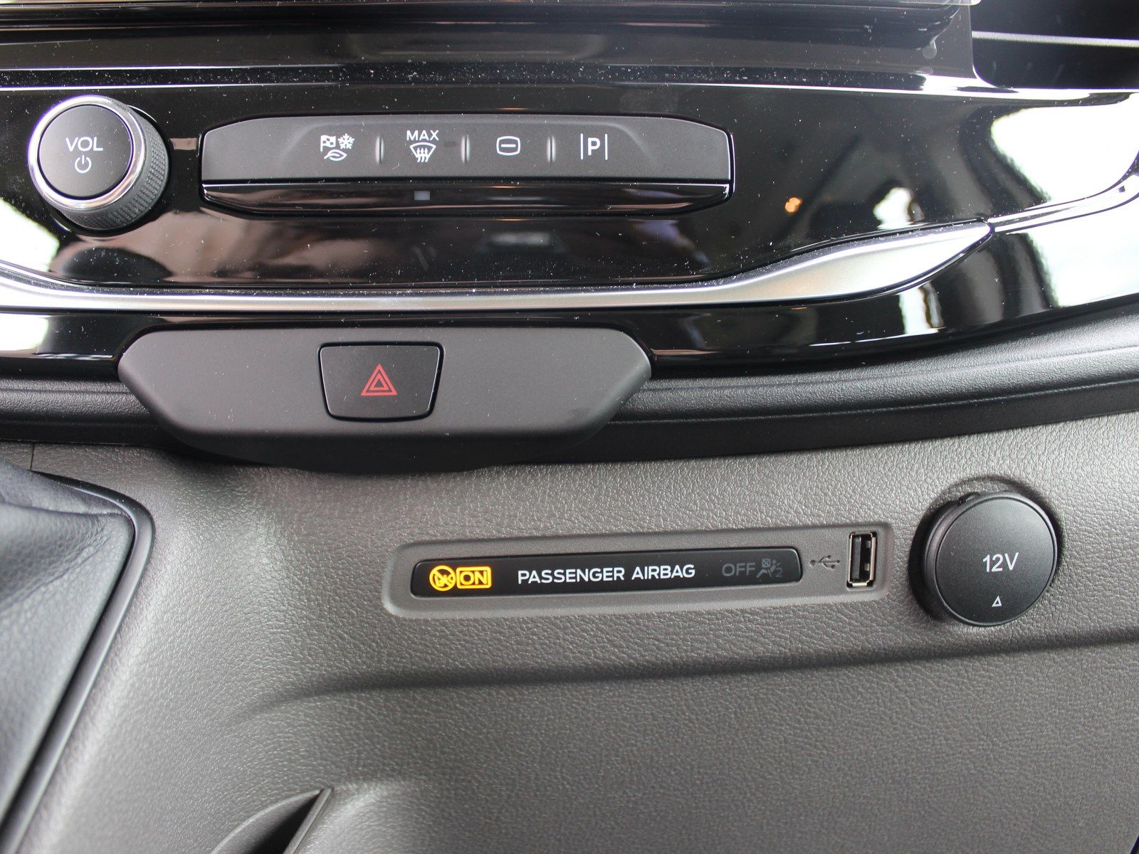 Fahrzeugabbildung Ford Transit 350 L3 Trend Rollstuhlumbau