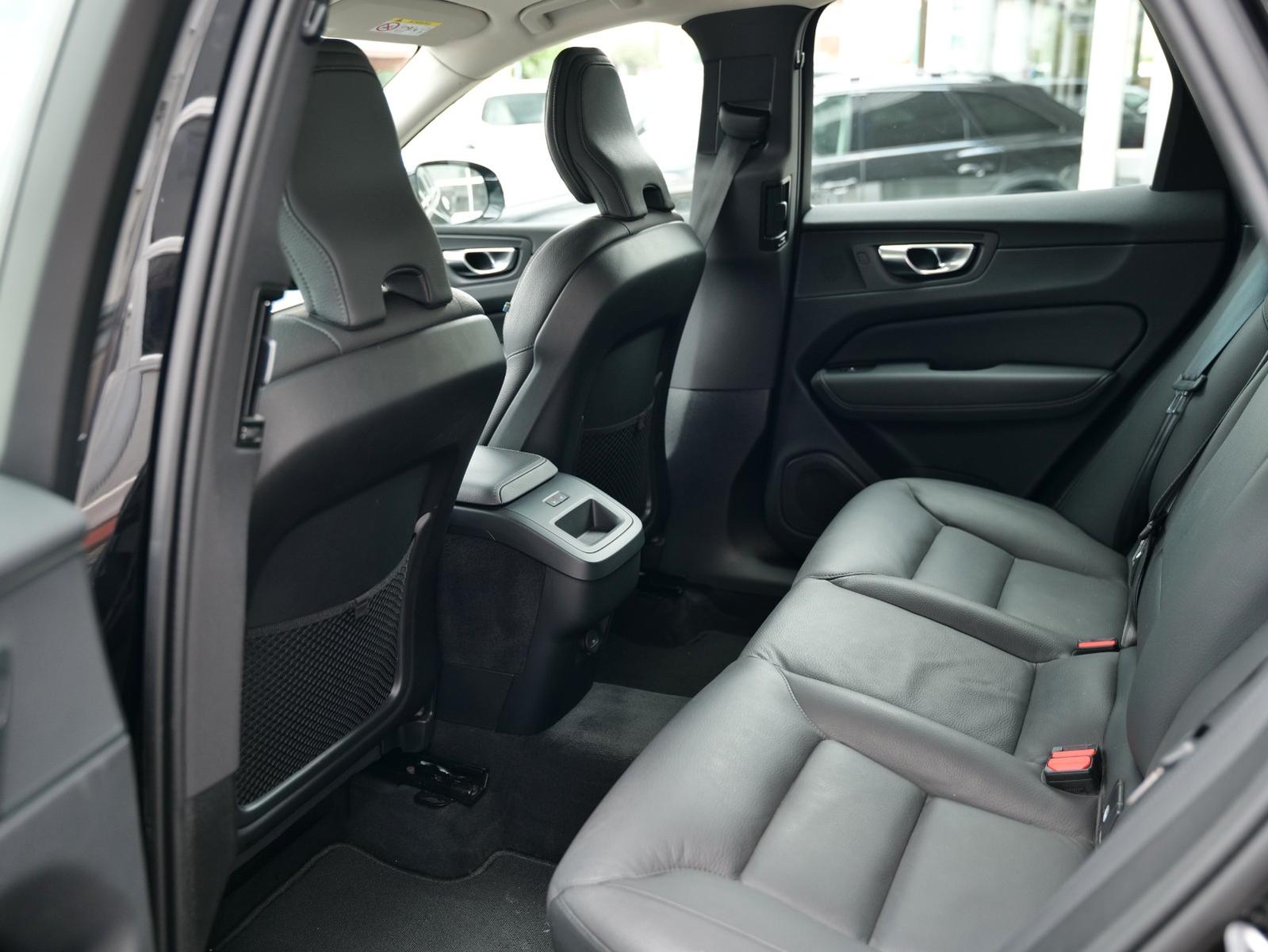 Volvo XC60 B5 Core AWD LEDER+NAVI+4xSHZ+CAM+KEYLESS, миниатюра 21