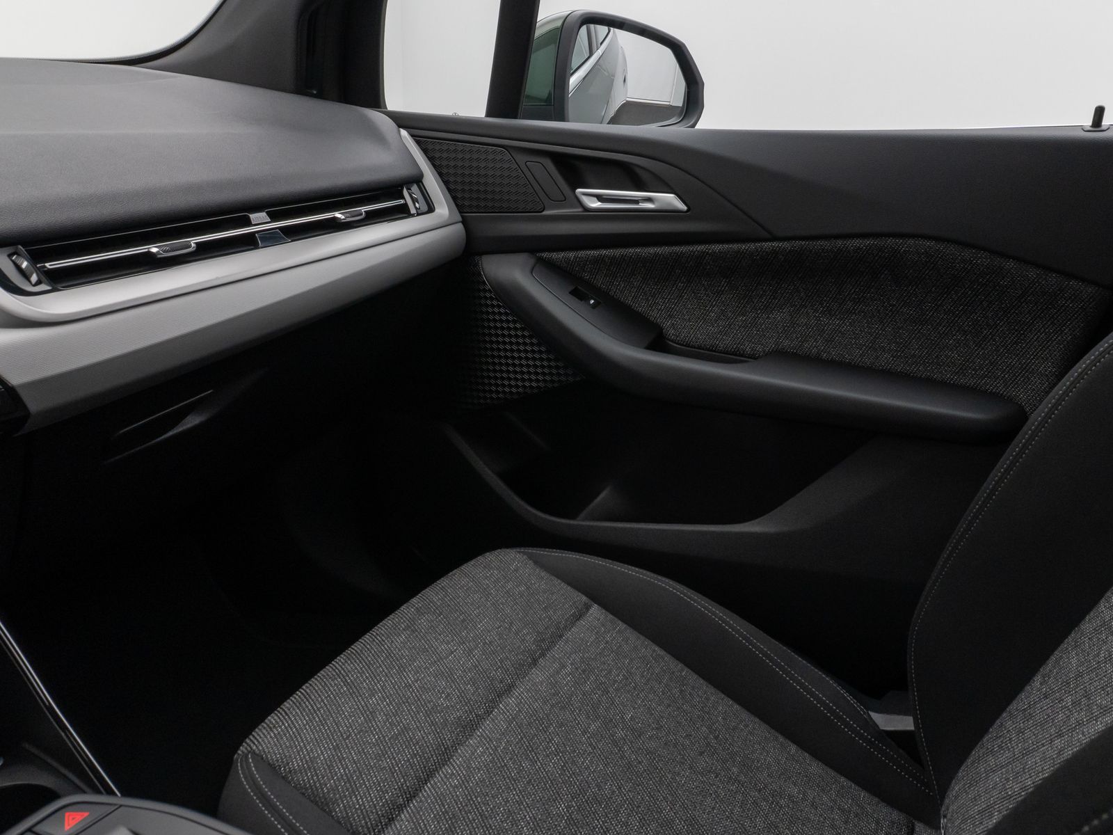 Fahrzeugabbildung BMW 218i Active Tourer Kamera DAB Widscreen Sitzhzg