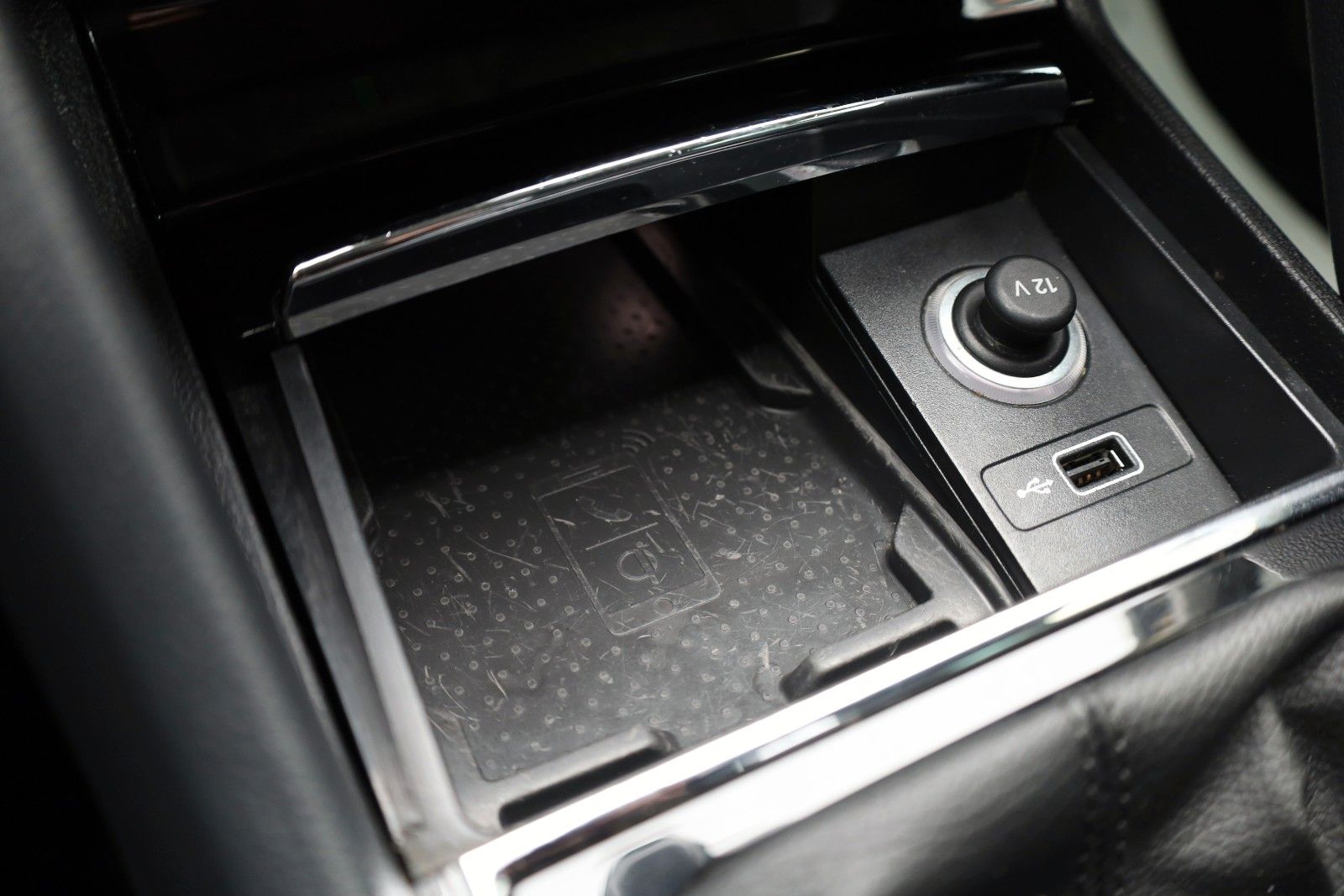 Fahrzeugabbildung SKODA Karoq Ambition Navi,LED,SH, PDC, CarPlay, 8xAlus