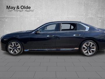 2022 BMW I7 — фото 2