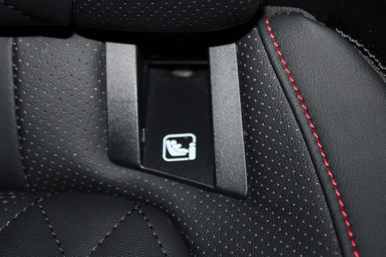 Fahrzeugabbildung Ford Focus ST-Line X Aut. LED ACC Leder Pano HUD Wint