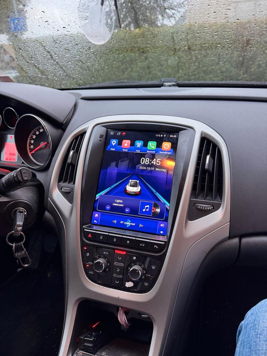Opel Astra 2012 — photo 5