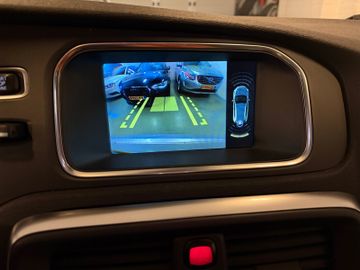 Volvo V40 Cross Country - 8