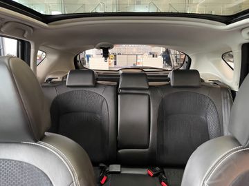 Nissan Qashqai 360 4X4 *PANORAMA*NAVI*TEILLEDER*