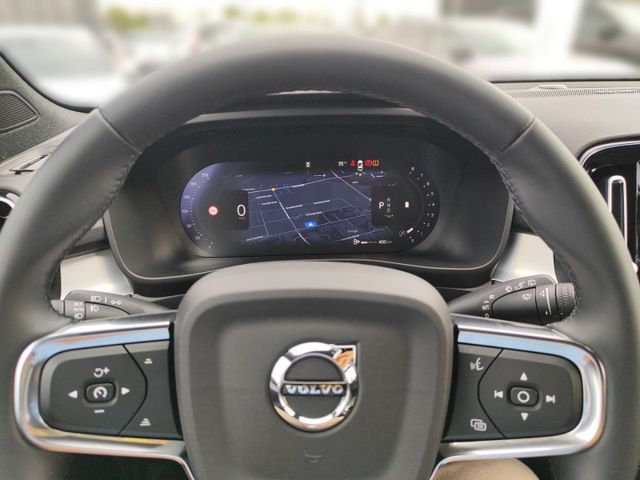 VOLVO XC 40 (Bild 18 von Array)