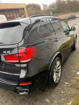 BMW X5 xDrive30d - M SPORTPAKET - BMW X5 Gebrauchtwagen in Köln