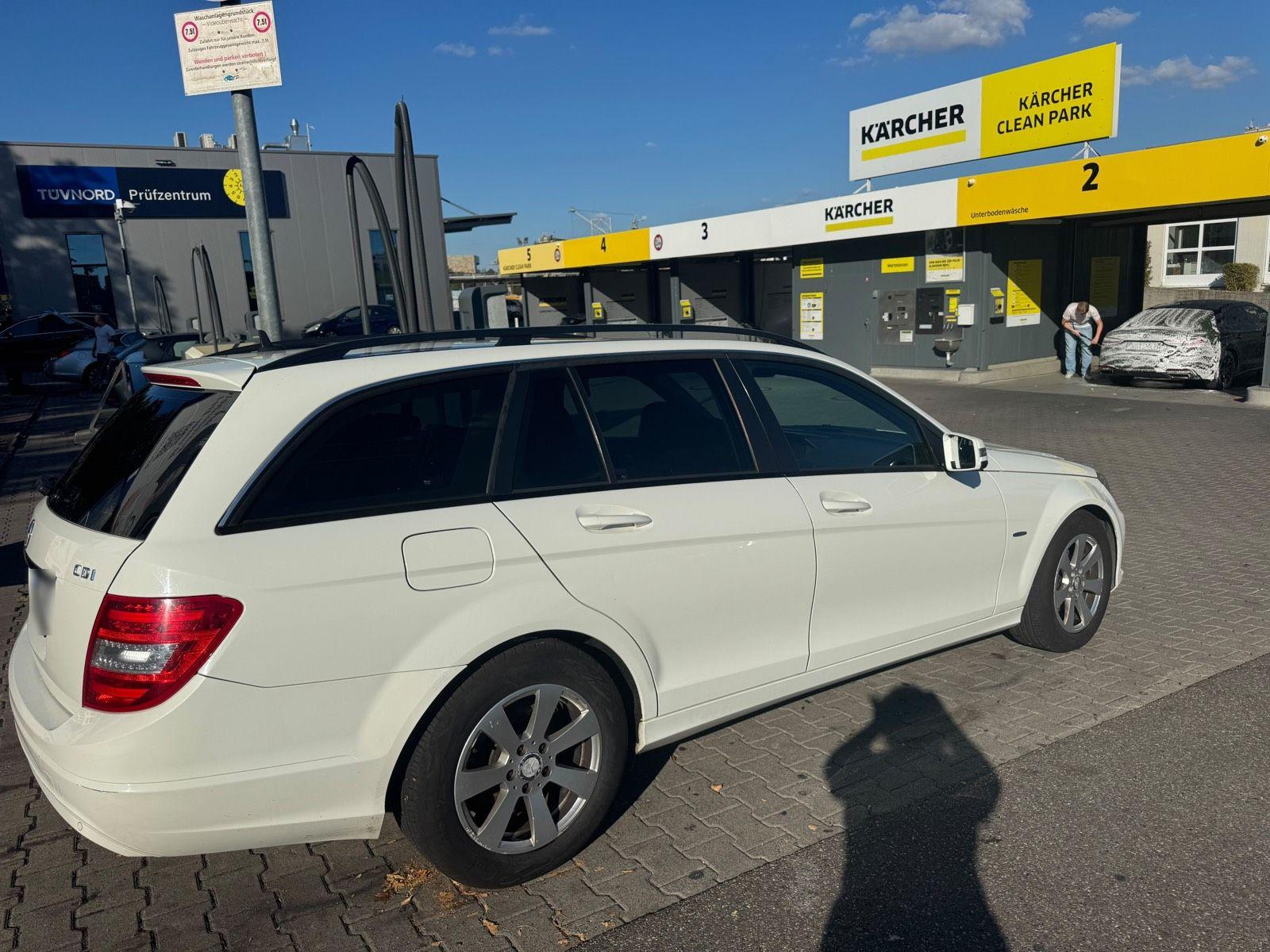 Mercedes-Benz C220 2012 — photo 8