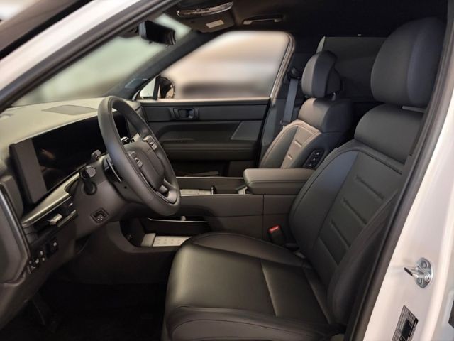 Fahrzeugabbildung Hyundai SANTA FE PHEV (MY25) 1.6 T-GDI 4WD BLACKLINE 5-S