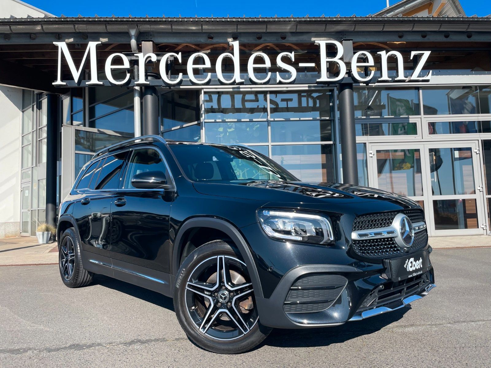 Fahrzeugabbildung Mercedes-Benz GLB 200 AMG 7-Sitzer +Ambiente+R-Kamera+Carplay