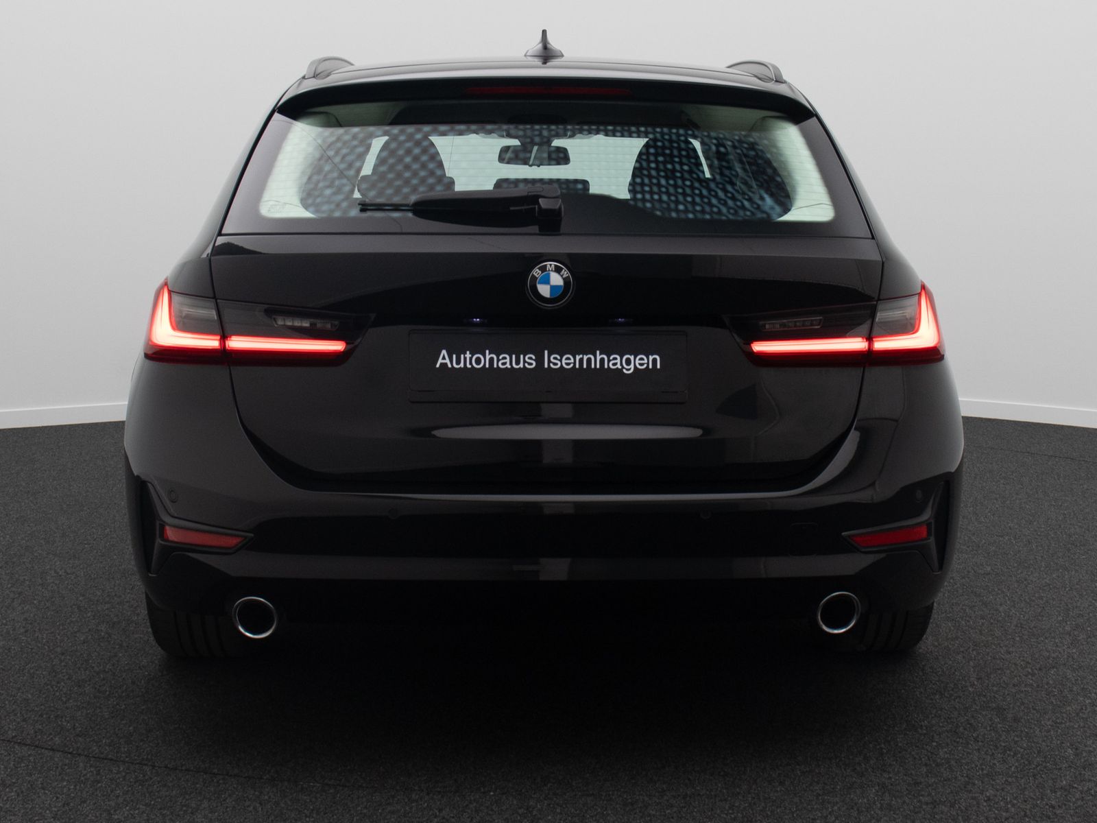 Fahrzeugabbildung BMW 320d xD Alarm DAB DriveAss PDC Geschwindig WiFi