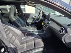Fahrzeugabbildung CLA 200 Shooting Brake El. Panodach Navi LED Kli