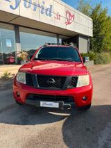 Nissan Navara 2.5 dCi 190CV 4 porte Double Cab L - gebrauchte Nissan Navara aus dem Jahr 2010