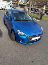 Mazda 2 SKYACTIV-G 90 NAKAMA NAKAMA - blaue Mazda 2
