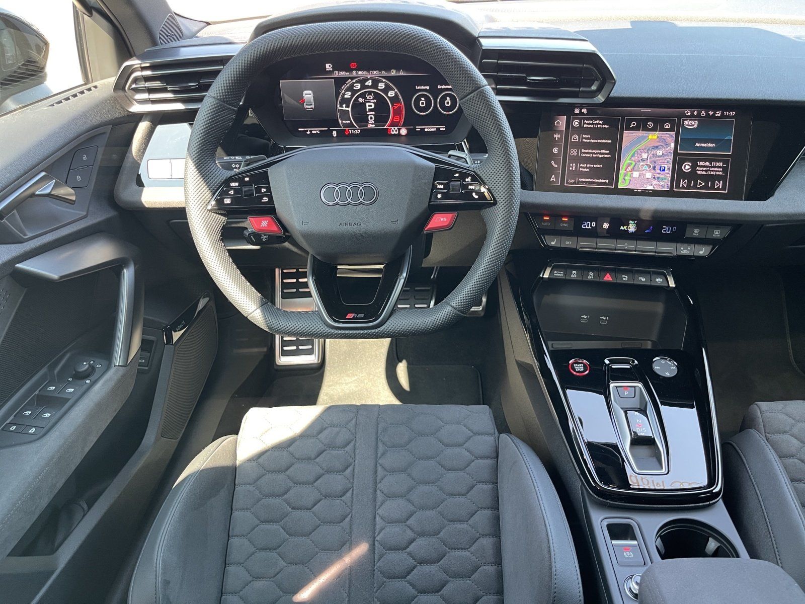 Fahrzeugabbildung Audi RS 3 Limousine 2.5 quattro Vmax 280, RS-Sportabg