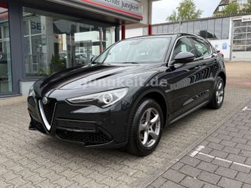 Alfa-Romeo Stelvio - 2