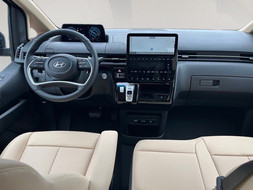 Fahrzeugabbildung Hyundai STARIA Hybrid 9-Sitzer Prime