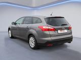 Ford Focus Turnier Titanium/ Xenon/AHK/PDC/ Alu - Ford Focus aus 2011: Titanium