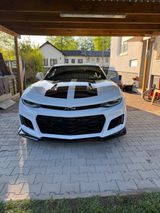 Chevrolet Camaro 6.2 V8 Sport AT Sport EU-Modell/Grail - Chevrolet Camaro mit Benzin-Antrieb: Coupé, Weiß, 6.2