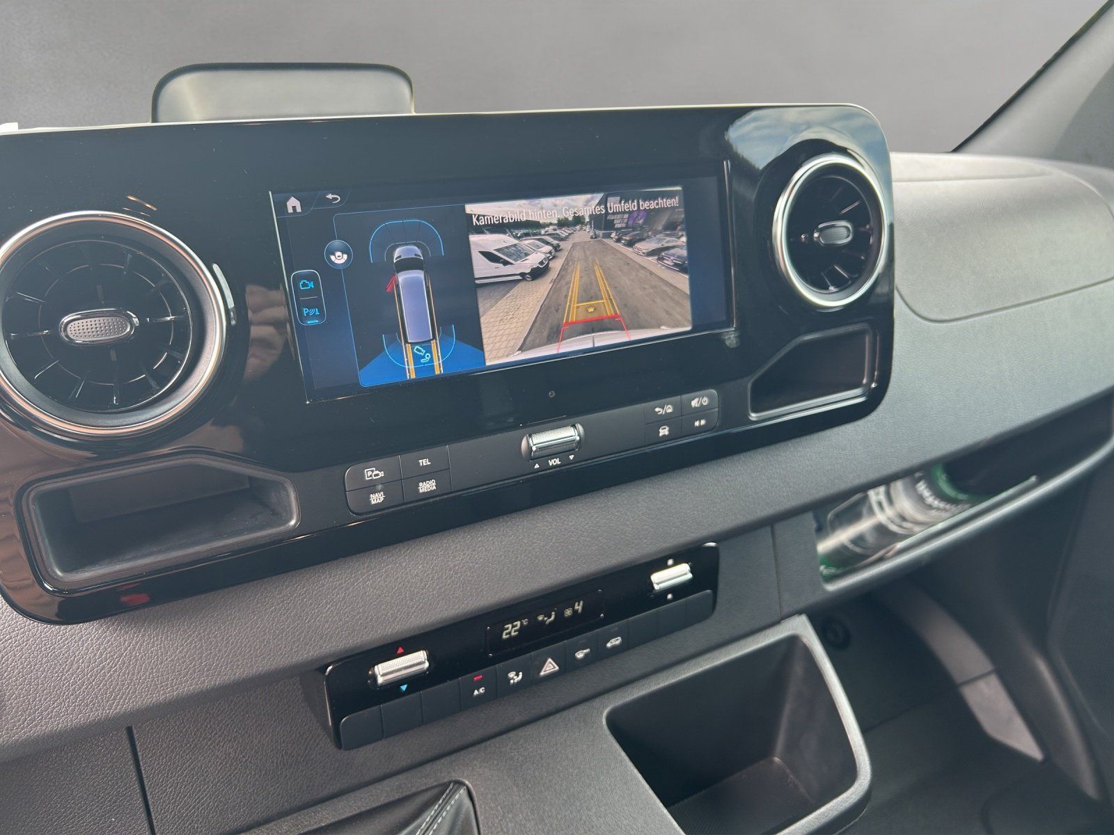 Fahrzeugabbildung Mercedes-Benz Sprinter 317 CDI Kasten PRO L2H2 NAVI AHK