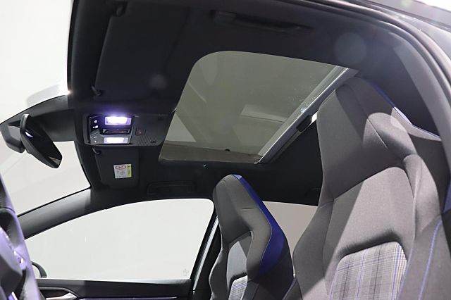 Golf GTE 1.5 DSG BlackStyle AHK Winterr. PANO KA