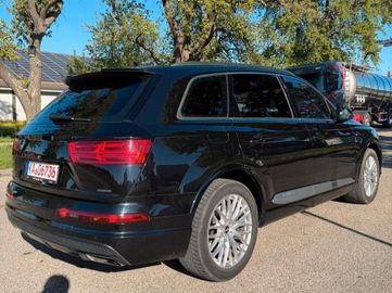 Audi Q7 - 4