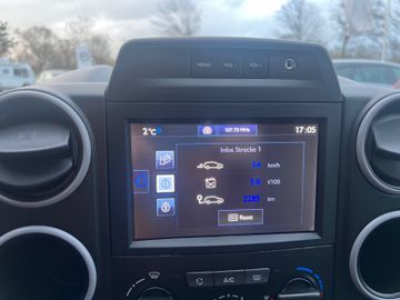 Fahrzeugabbildung Peugeot Partner L2 Premium 1.6 Blue HDI AHK PDC Klima