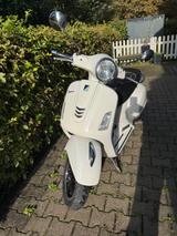 Vespa GTS 300 i.e - Vespa Motorräder in Stuttgart