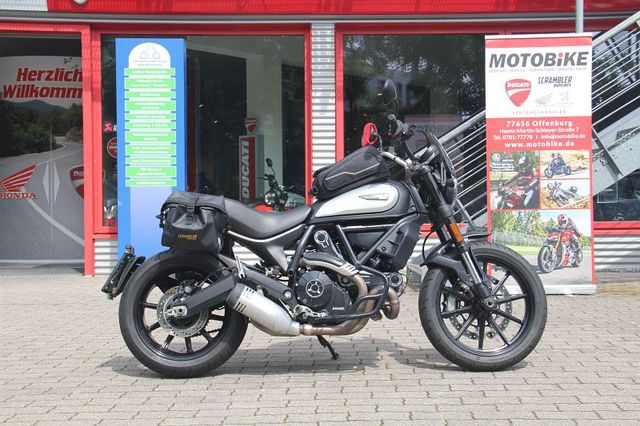 Ducati Scrambler 800 Dark, TOP-Zubehoer,1.Hand