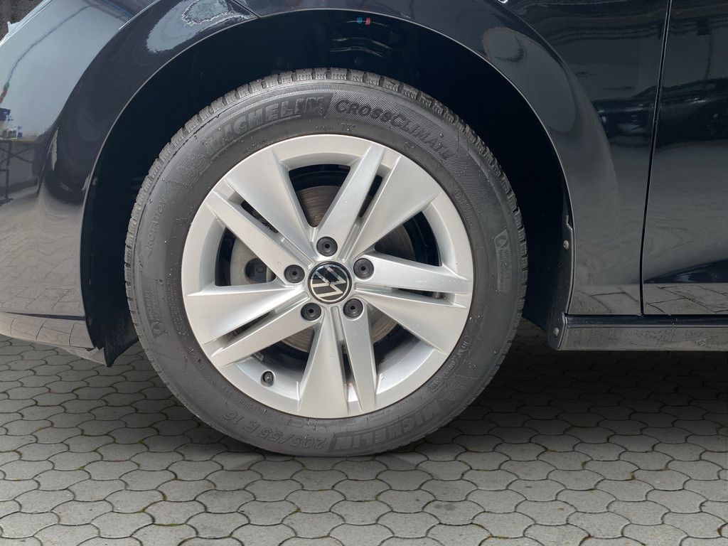 Volkswagen Golf - Bild 17