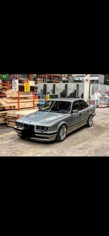 BMW 5er 530 e34 v8 Schalter