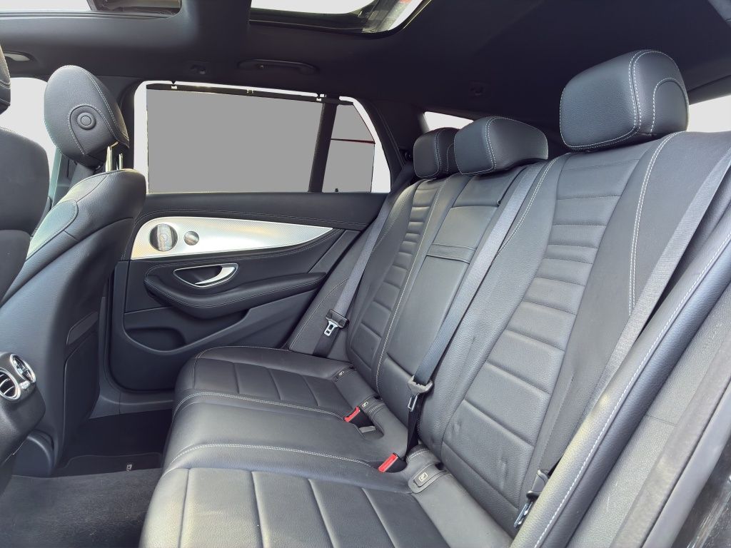 Fahrzeugabbildung Mercedes-Benz E 300 de T AMG*PANO-SD*AHZV*HUD*DISTR*BURMESTER*