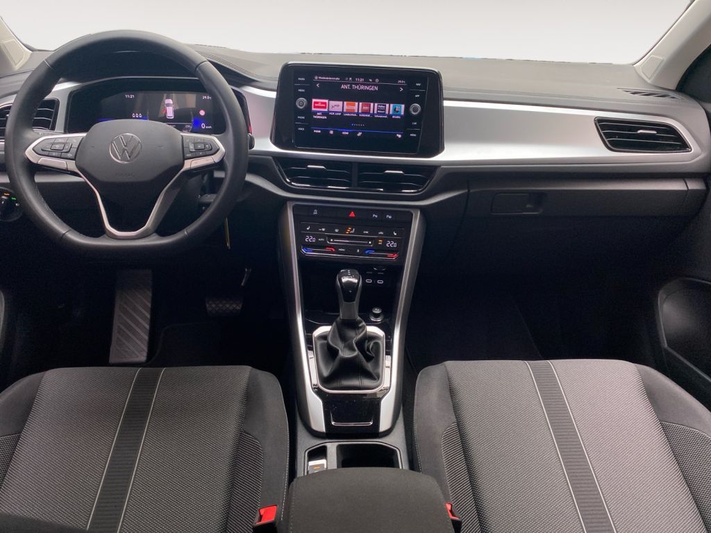 Fahrzeugabbildung Volkswagen T-Roc 1.5 TSI DSG Life Standheizung AHZV