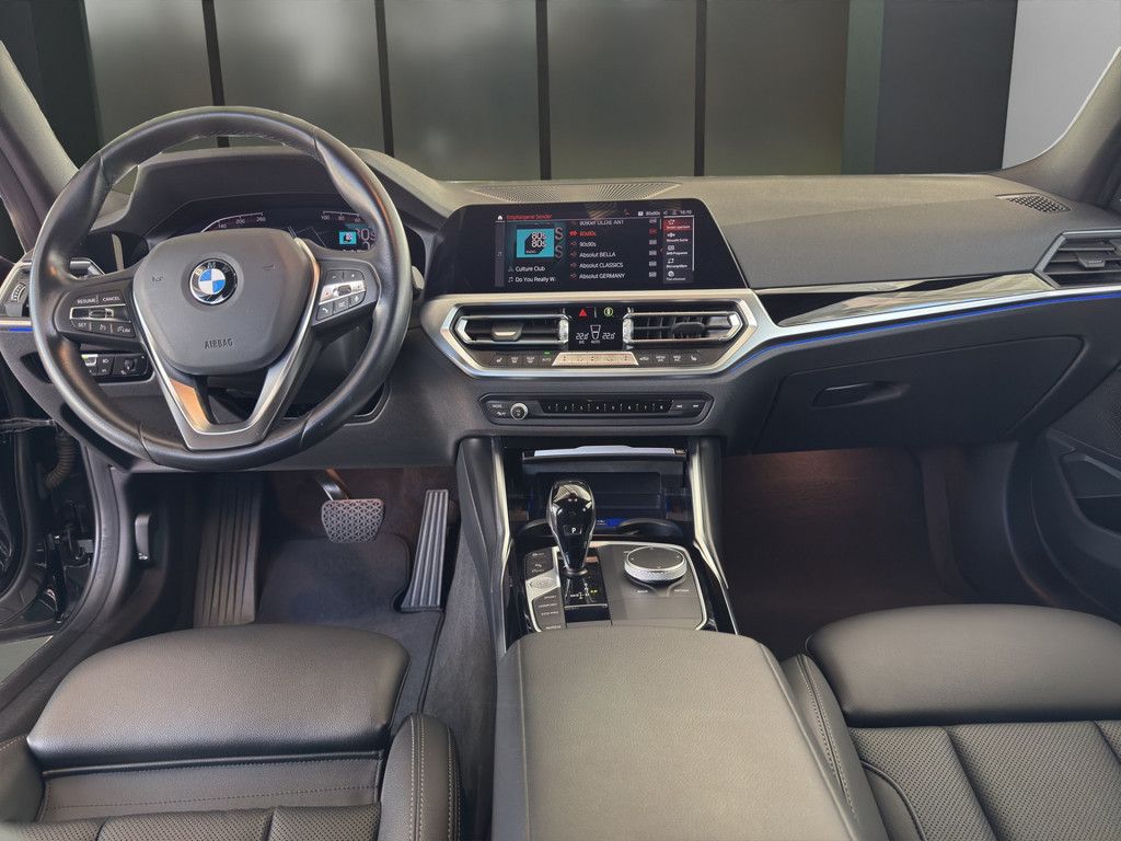 BMW 318i T. SPORTLINE LED NAVI SPORTSITZ PDC SHZ 18" foto 9