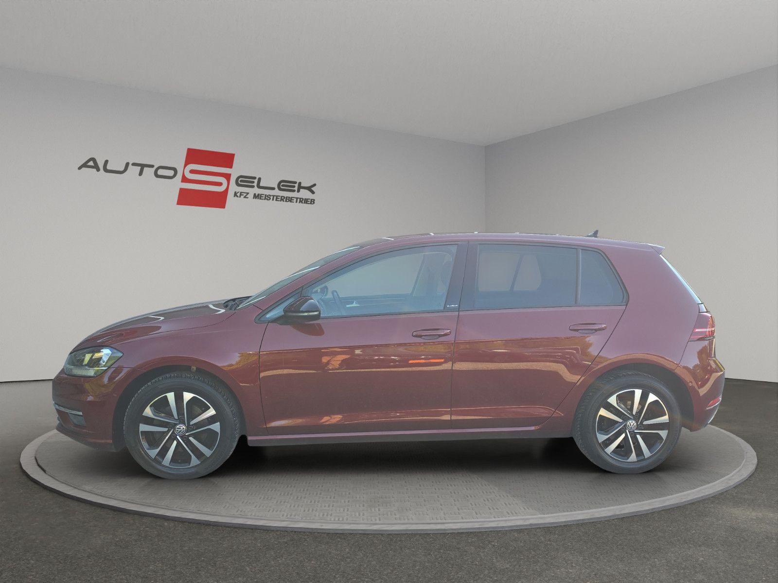 Fahrzeugabbildung Volkswagen Golf VII IQ.DRIVE Start-Stopp AUTOMATIK NAVI