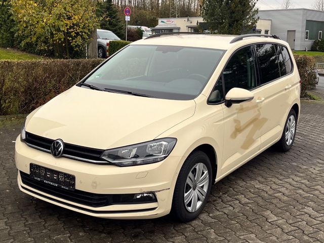 Volkswagen Touran 2.0 TDI DSG 7 Sitze