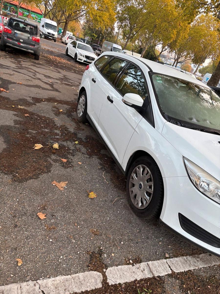 Ford Focus 2015 — engine 101 HP (74kW)