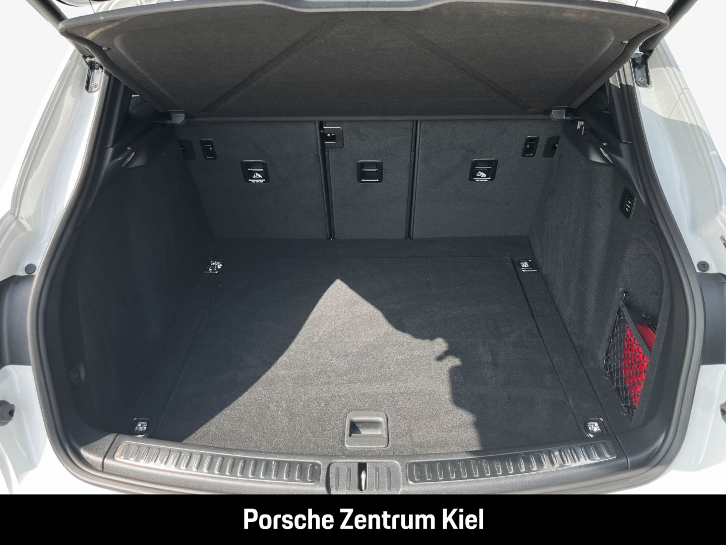 Porsche Macan GTS BOSE Sportabgasanlage Luftfederung LED foto 16
