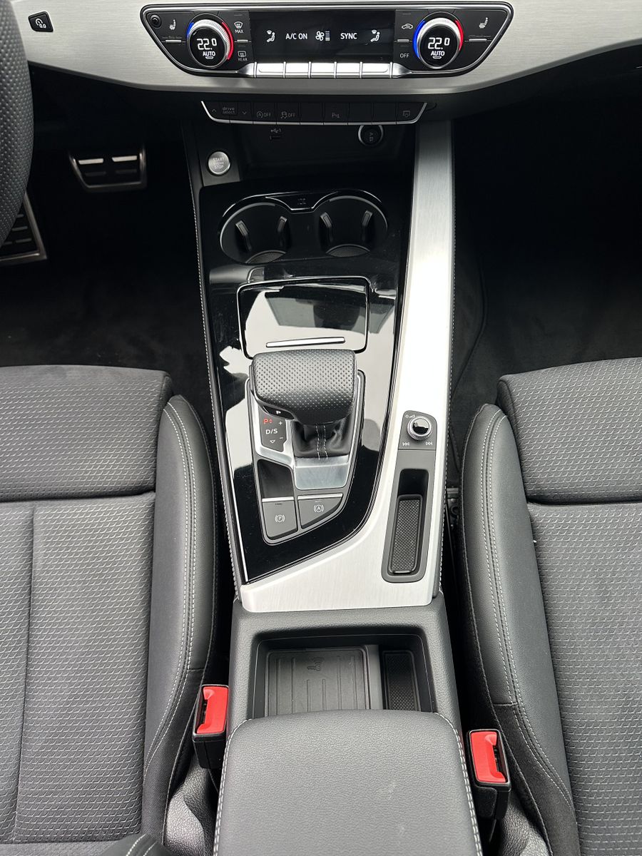 Fahrzeugabbildung Audi A5 SpB 35 TFSI S-Line NAV+MATRIX+PANO+HUD+B&O+SH