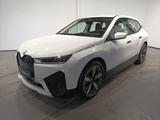 BMW iX xDrive40 Sport 76,6 LED|Navi|Kamera|SHZ|Leder - Gebrauchtwagen in Memmingen
