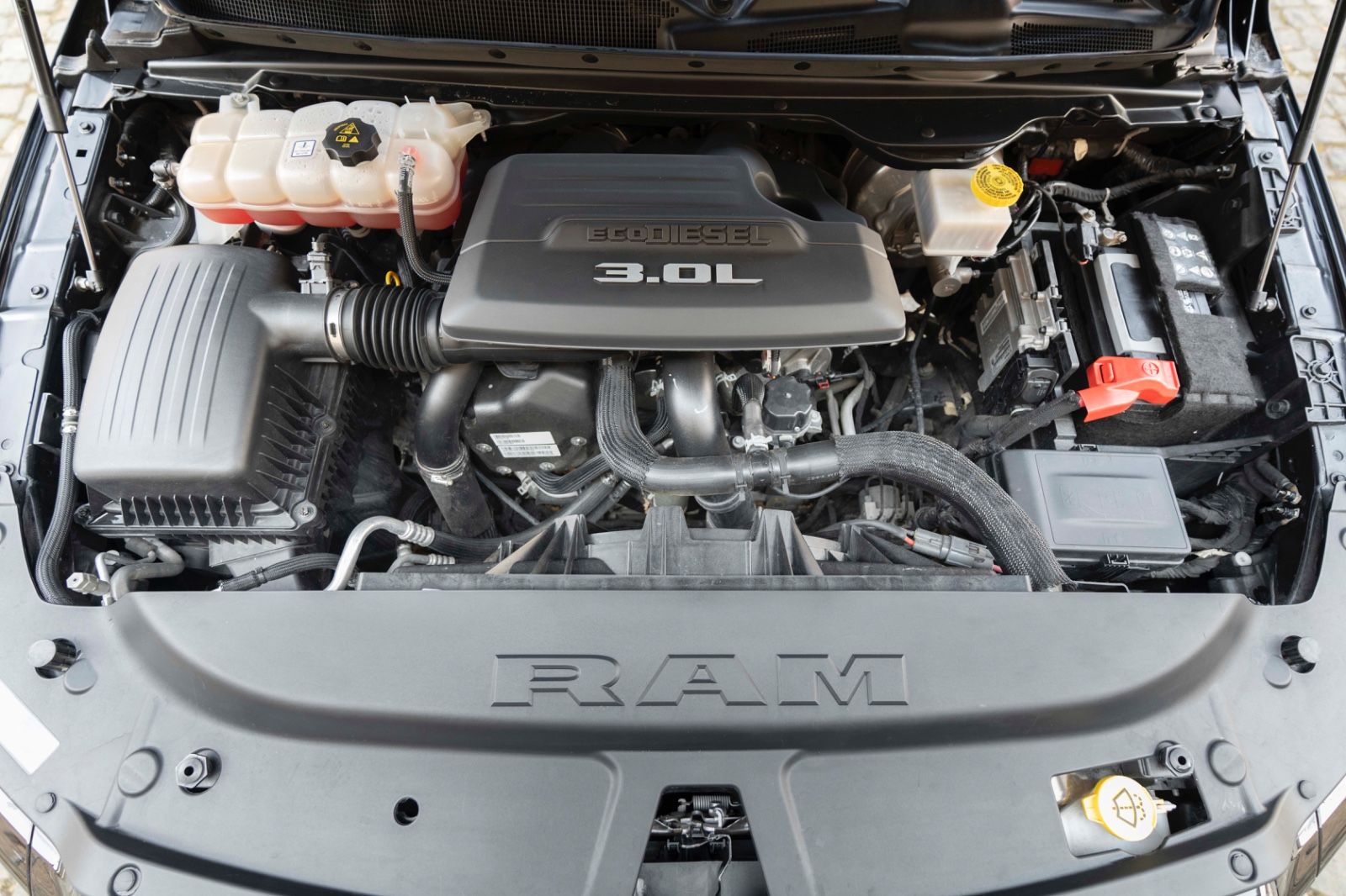 Fahrzeugabbildung Dodge RAM 1500 Limited H&K ACC 360° LED LUFTFEDERUNG